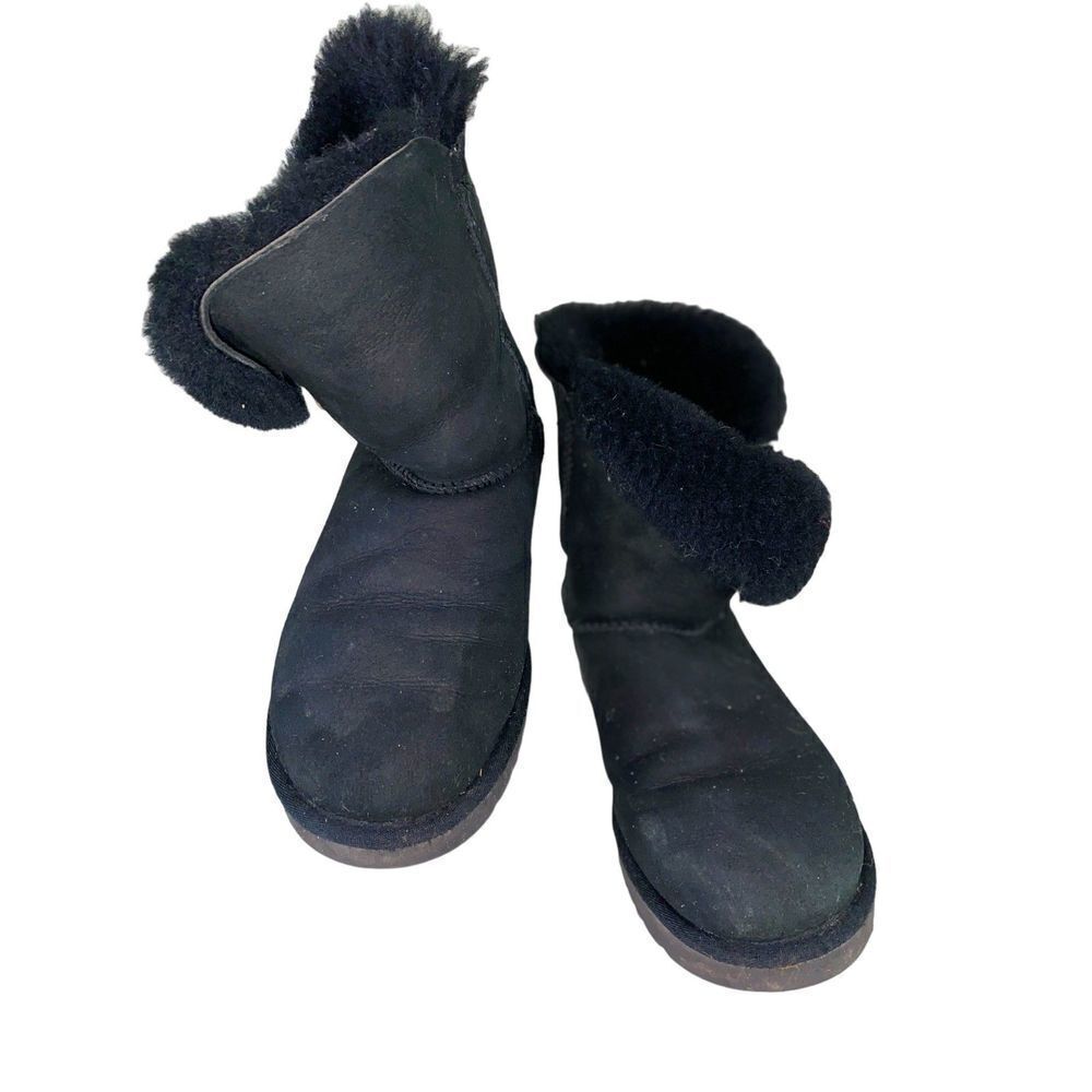 UGG Keely Sheepskinā Short Boots Shearling Lined Women 8 Black 1012362